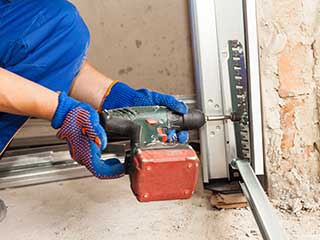 Garage Door Repair Company Near Me | Los Alamitos